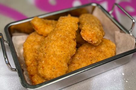 Куриные стрипсы