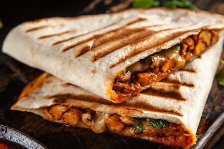 Кесадилья с телятиной