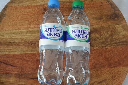 Вода Алтай-Аква