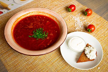 Борщ по-домашнему