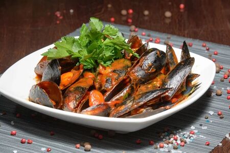 Мидии в сливочном соусе