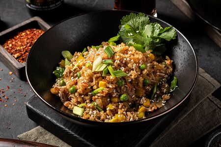 Рис с уткой по-пекински и овощами