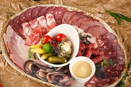 Ассорти мясное