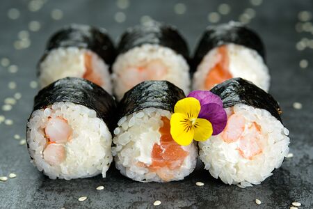 33. Малая сырная сборка: лосось, креветка