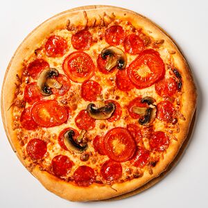 Пицца Салями с грибами