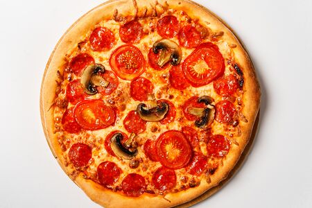 Пицца Салями с грибами