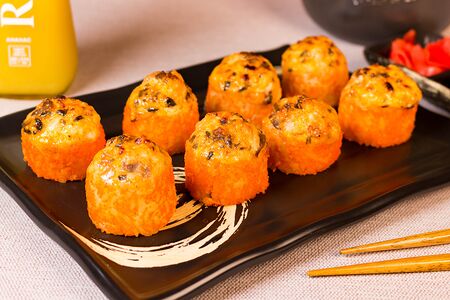 Ролл Запеченный лосось с угрем