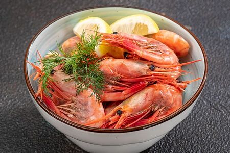 Креветки магаданские отварные