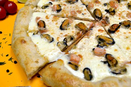 Пицца Морская