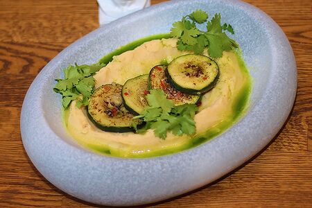 Хумус, копченный с баклажаном