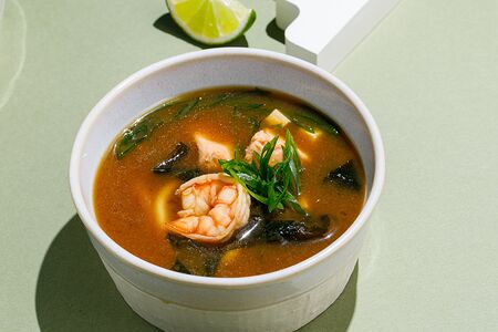 Мисо-суп с лососем