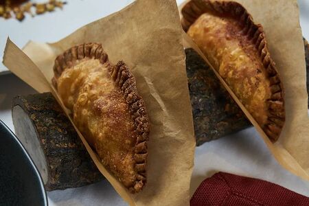 Эмпанадас с ягненком