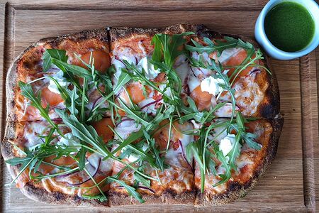 Пицца Лосось и руккола