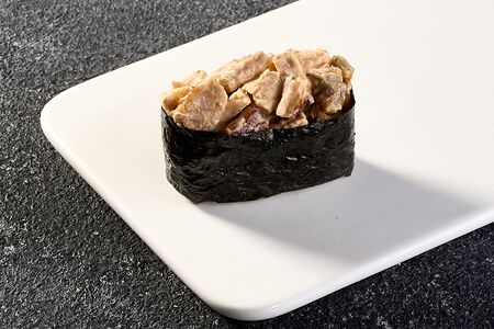 Гункан Угорь