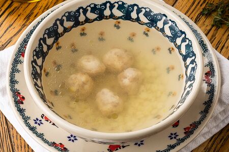 Куриный суп с фрикадельками