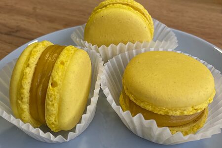 Макарон Манго