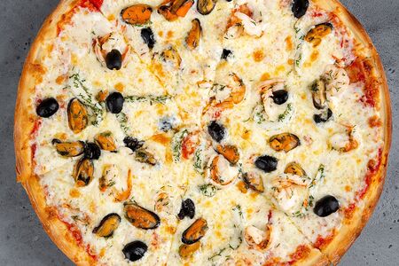 Пицца С дарами моря