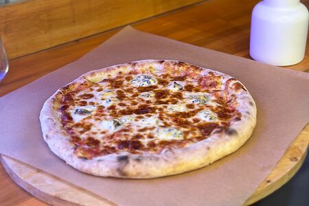 Пицца с сыром Дор Блю