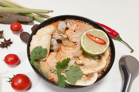 Том Ям большой