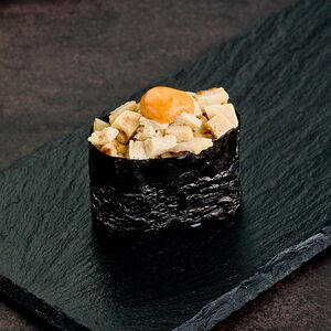 Спайси-суши с угрем