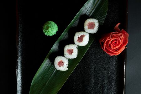 Маки-ролл с тунцом