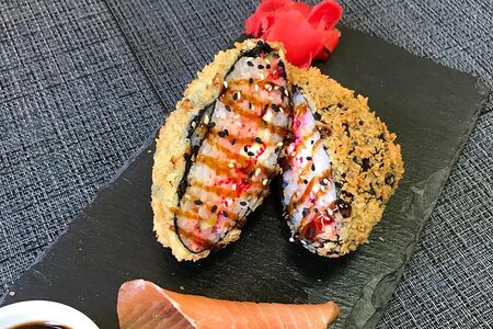 Суши-сэндвич с лососем