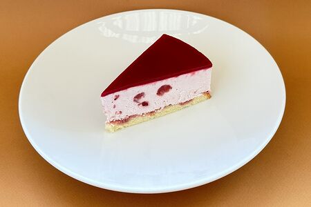 Йогуртовый торт с клубникой