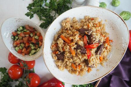 Плов Узбекский с овощным салатом