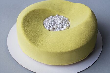 Муссовый торт Эдем с бусинами маме, папе, другу на день рождения