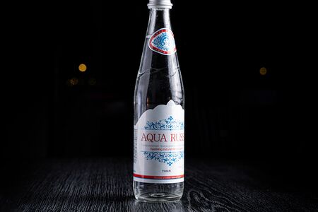 Аква Русса негазированная