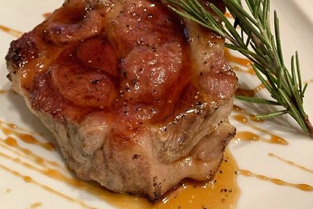 Стейк из свиной шеи 