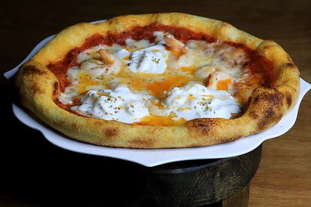 Со страчателлой и креветками