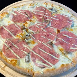 Пицца Прошутто ди фунги Бьянка