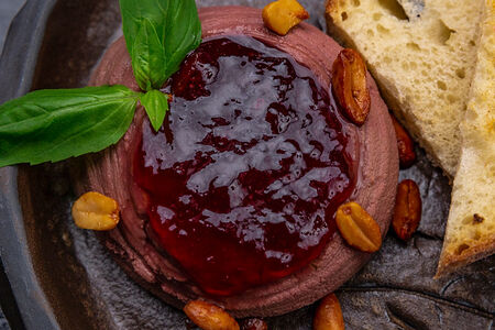 Паштет Кролик из кролика с арахисом