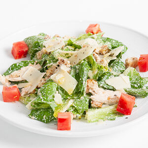 Салат Цезарь с курицей