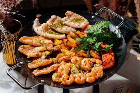 Садж из морепродуктов 