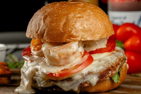 Фиш-бургер с креветками