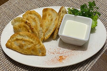 Жареные пирожки с капустой