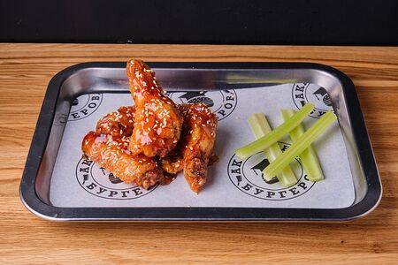 Куриные крылья в сладком чили Яс