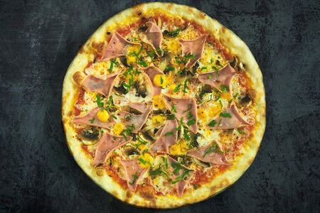 С ветчиной и грибами