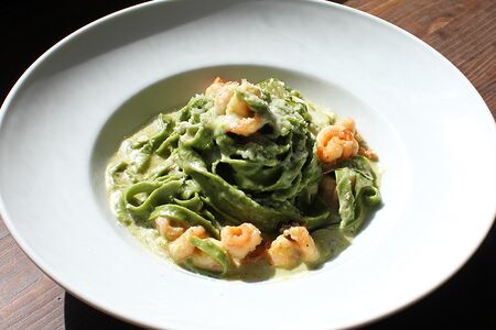 Тальятелле с креветками и цукини