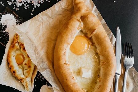 Хачапури по-аджарски