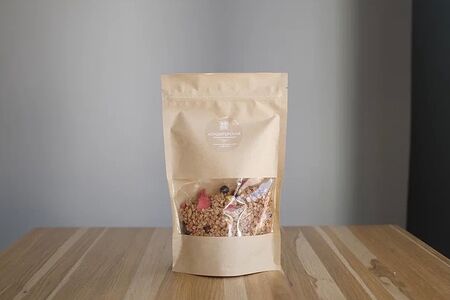 Гранола Ягоды-кешью