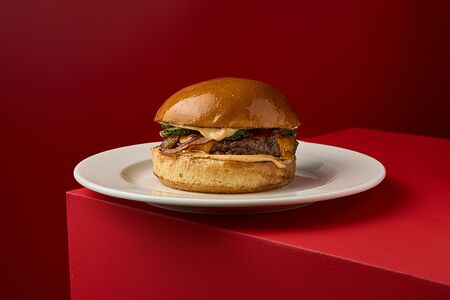 Фирменный бургер Hitch