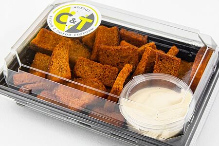 Гренки с чесночным соусом