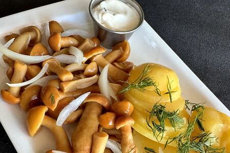 Опята с картофелем