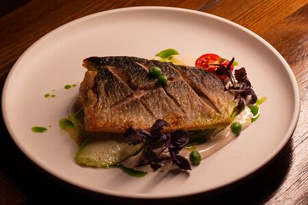 Жареный сибирский Омуль с овощами