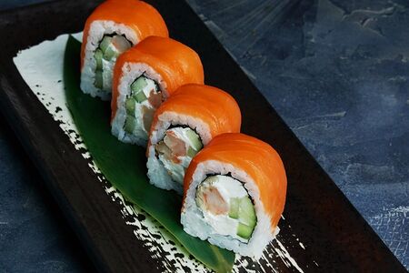 Фила с креветкой (половина)