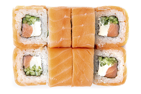 Ролл Филадельфия с копченым лососем