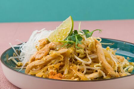 Пад тай с курицей